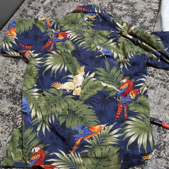 RJC Men’s Navy Blue & Green Parrot Hawaiian Short-Sleeve Shirt – Size Small - Picture 3 of 3